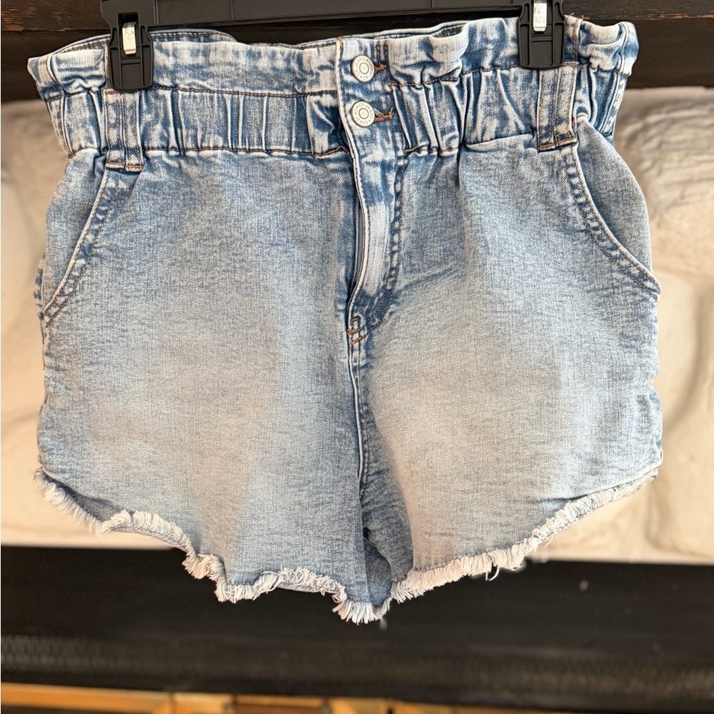 Light Wash Denim Paperbag Waist Women’s Shorts